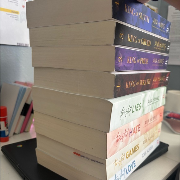 Ana Huang Book Series - Picture 3 of 3